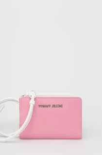 Portfele - Tommy Jeans portfel damski kolor różowy - grafika 1
