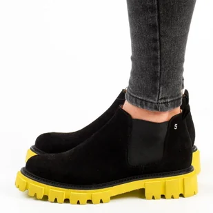 Czarne skórzane Polskie botki damskie, sztyblety Simen 5029a - Botki damskie - miniaturka - grafika 1