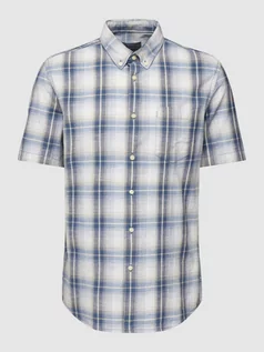 Koszule męskie - Koszula casualowa o kroju regular fit ze wzorem w kratę i kołnierzykiem typu button down - grafika 1