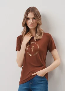Brązowy T-shirt damski z aplikacją - Koszulki i topy damskie - miniaturka - grafika 1