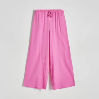 Spodnie damskie - Reserved - Szerokie spodnie z wiskozą - Różowy - grafika 1