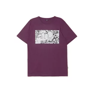 Koszulki męskie - Cropp - Ciemnofioletowa koszulka z fotoprintem - Fioletowy - grafika 1