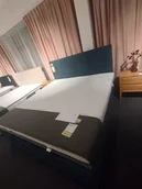 Dom i wnętrze OUTLET - Łóżko ESMA kontynentalne 180x200 z pojemnikiem z ekspozycji Salonu Janki - miniaturka - grafika 1