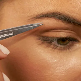 Tweezerman Petite Tweeze Set With Pink Case - Pozostałe akcesoria do makijażu - miniaturka - grafika 6