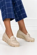 Mokasyny damskie - Beżowe mokasyny skórzane na koturnie z łańcuchem PRODUKT POLSKI Casu 20135-36 - miniaturka - grafika 1