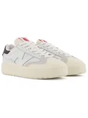 Trampki damskie - New Balance Skórzane sneakersy "302" w kolorze białym - miniaturka - grafika 1