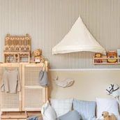 Wyposażenie pokoiku dziecięcego - Tapeta Vintage w paski beżowo-błękitne - miniaturka - grafika 1