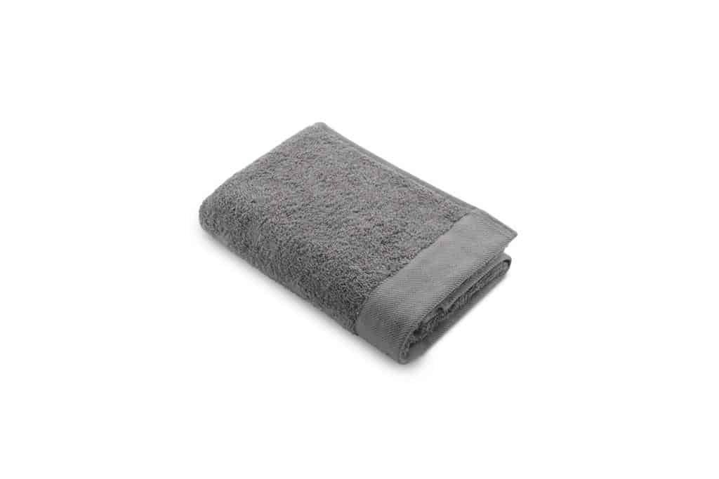 Ręcznik łazienkowy Walra Remade z bawełny organicznej 50x100 cm - dostępny w różnych kolorach: taupe, antracyt, niebieski, zielony, różowy, piaskowy Ręcznik łazienkowy Walra Remade z bawełny organicznej - 50x100 cm, taupe, ekologiczny i miękki w dotyku, idealny do łazienki.
