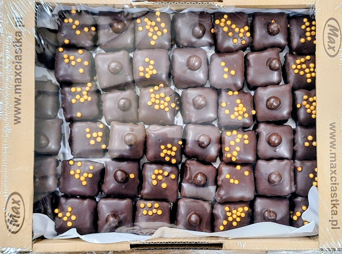 DUBAJKI Ciasto biszkoptowe z kremem pistacjowym i polewą czekoladową 1,8 kg