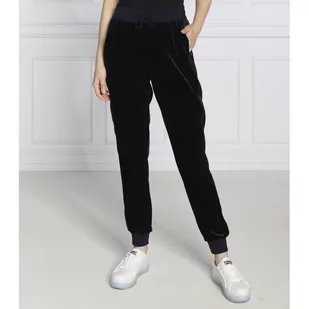 Armani Exchange Spodnie dresowe | Regular Fit - Dresy damskie - miniaturka - grafika 1
