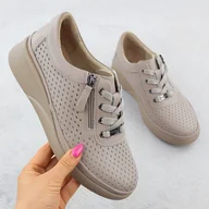 Półbuty damskie - Skórzane półbuty damskie perforowane na koturnie beżowe Vinceza 79565 beżowy - miniaturka - grafika 1