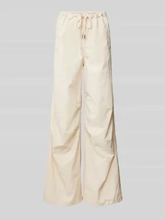 Spodnie z elastycznym pasem model ‘AYLA’ - Spodnie damskie - miniaturka - grafika 1