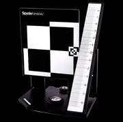 Akcesoria fotograficzne - Kalibrator obiektywu DATACOLOR SpyderLensCal - miniaturka - grafika 1