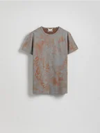 Koszulki męskie - Reserved - Strukturalny t-shirt slim - ciemnoszary - miniaturka - grafika 1