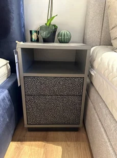 Stolik nocny Forli z ekspozycji Salonu Janki - Dom i wnętrze OUTLET - miniaturka - grafika 1