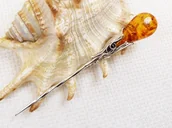 Broszki - Szpilka srebrna z bursztynem, handmade 8180-67 - miniaturka - grafika 1