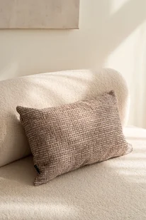 Teli różowo-beżowa poduszka dekoracyjna 50x30 - Poduszki dekoracyjne - miniaturka - grafika 1