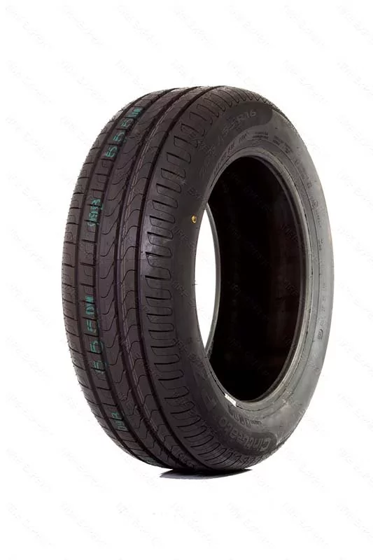 Pirelli Cinturato P7 245/45R18 100W