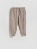 Dresy męskie - Reserved - Spodnie dresowe comfort fit - ciemnoszary - miniaturka - grafika 1