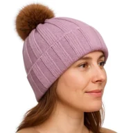 Czapki damskie - Czapka damska zimowa z pomponem polska produkcja fioletowa ocieplana polarem - miniaturka - grafika 1