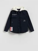 Bluzki dla chłopców - Reserved - Bawełniana koszula z kapturem - granatowy - miniaturka - grafika 1