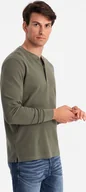 Koszulki męskie - Ombre Zapinany pod szyją męski longsleeve z dzianiny waflowej oliwkowy V1 OM-LSCL-0120 XXL - miniaturka - grafika 1