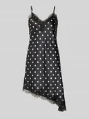 Sukienki - Dopasowana satynowa sukienka z koronką model 'BELLA' - miniaturka - grafika 1