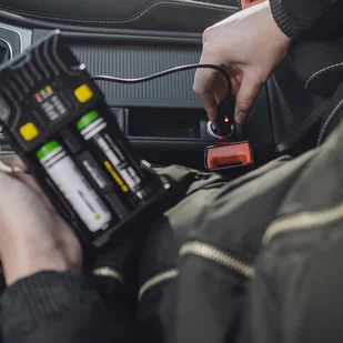 Armytek - Ładowarka Uni C2 - Adapter samochodowy - A02401C - Amunicja i osprzęt ASG - miniaturka - grafika 8