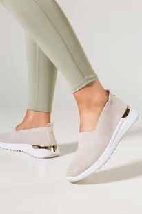 Beżowe sneakersy damskie buty sportowe wsuwane na elastycznej podeszwie złote dodatki Carla  KB210-8 - Trampki damskie - miniaturka - grafika 1