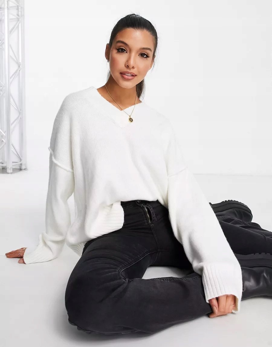 SWETER DAMSKI ECRU Z DŁUGIM RĘKAWEM CASUAL S 1VAM