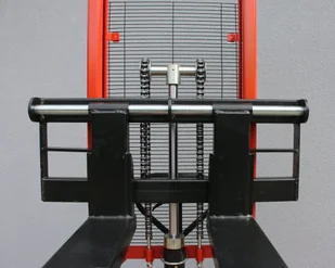 WÓZEK PALETOWY PALECIAK WIDŁOWY MASZTOWY PODNOŚNIKOWY SFH 1016 1T 1000KG 1.6 metra z regulowanym rozstawem wideł oraz pompą nożną - Wózki magazynowe - miniaturka - grafika 3