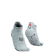 Skarpetki sportowe męskie - COMPRESSPORT Skarpetki do biegania krótkie ProRacing Socks V4 grey melange - miniaturka - grafika 1