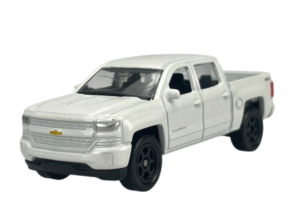 WELLY 2017 CHEVROLET SILVERADO BIAŁY 1:60 SAMOCHÓD NOWY METALOWY MODEL