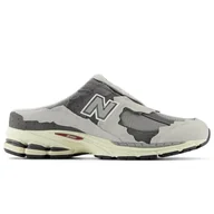Sneakersy damskie - New Balance Buty Sneakersy Szare 2002 M2002NA - miniaturka - grafika 1