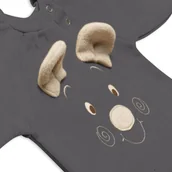 Rampersy - Hi Little One rampers dziecięcy MIŚ OverSize BOHO Iron roz L Pom Pom - miniaturka - grafika 1