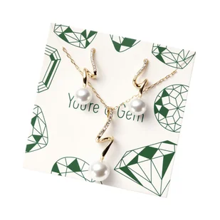 Oriflame Zestaw biżuterii Hidden Gems Pearl - Zestawy biżuterii dla kobiet - miniaturka - grafika 1