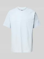 Koszulki męskie - T-shirt z prążkowanym okrągłym dekoltem - miniaturka - grafika 1