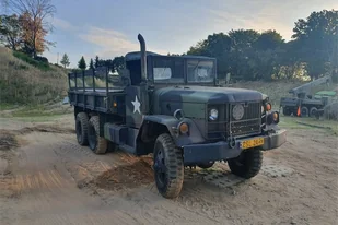 Przejażdżka pojazdem REO M35 w Malechowie - Czasopisma - miniaturka - grafika 1