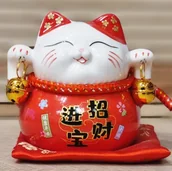 Skarbonki - Skarbonka porcelanowa Maneki Neko 9,5 cm mix wzór - miniaturka - grafika 1