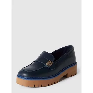 Półbuty damskie - Mokasyny z podeszwą na platformie model HARDWARE CHUNKY LOAFER - Tommy Hilfiger - grafika 1