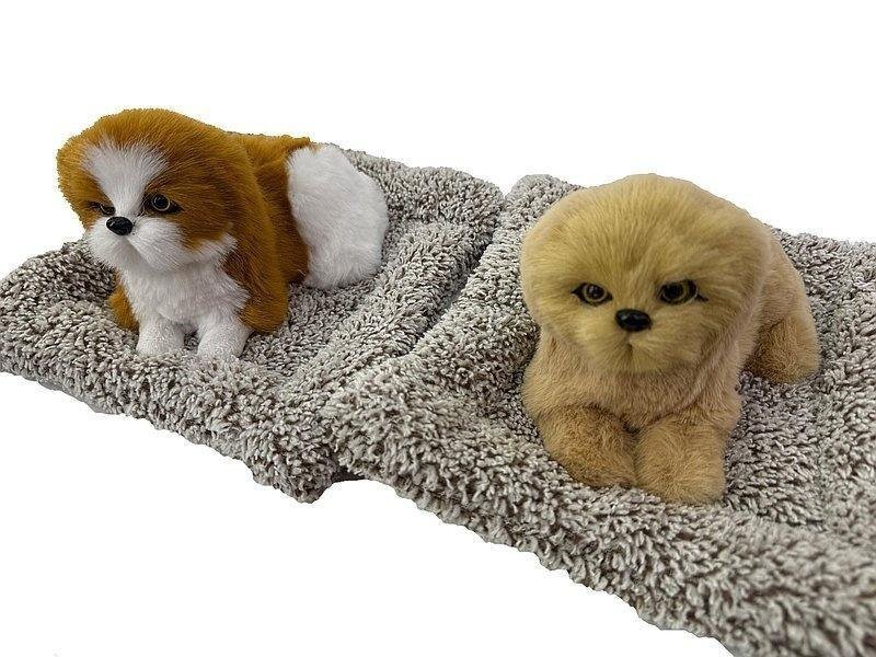 Piesek pluszowy na poduszce z dźwiękiem MIX