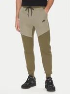 Spodnie sportowe męskie - Nike Spodnie dresowe Tech HV0959 Khaki Regular Fit - miniaturka - grafika 1