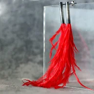 Kolczyki - Srebrne kolczyki PIÓRA EMU czerwone - miniaturka - grafika 1