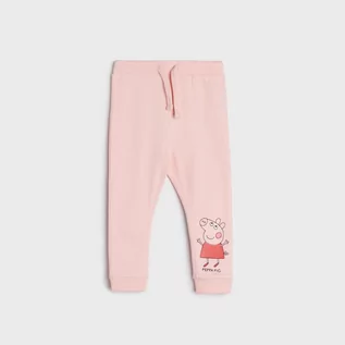 Spodnie i spodenki dla dziewczynek - Sinsay - Spodnie dresowe Świnka Peppa - Różowy - grafika 1