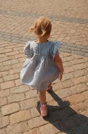 Sukienki i spódniczki dla dziewczynek - Konges Sløjd sukienka bawełniana dziecięca kolor niebieski mini rozkloszowana - miniaturka - grafika 1
