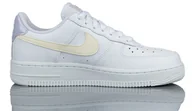 Moda i Uroda OUTLET - BUTY WMNS NIKE AIR FORCE 1 '07 FN3501 100 R-40 - miniaturka - grafika 1