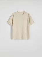 Koszulki męskie - Reserved - Gładki t-shirt comfort fit - beżowy - miniaturka - grafika 1