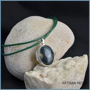 Otwierany Medalion Sekretnik ze Srebra i Agatu - Naszyjniki - miniaturka - grafika 1