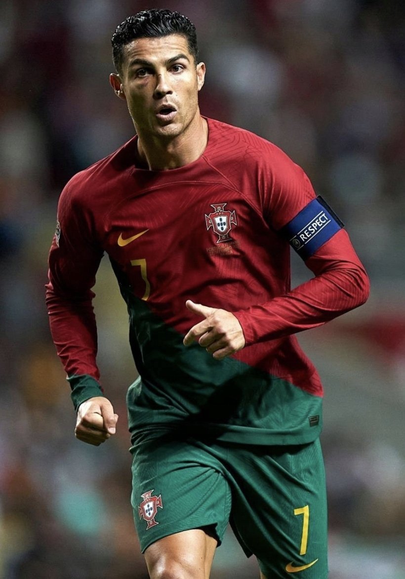 PUZZLE CRISTIANO RONALDO CR7 REAL A3 252 el z Nadrukiem + IMIĘ Pudełko #33
