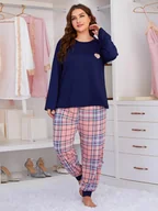 Komplety damskie - Damski komplet ze spodniami w kratę - Granatowy XXXXL - miniaturka - grafika 1